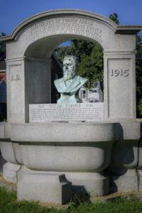 Photo of the Fountain on Jefferson Of Oscar Turner Paducah Kentucky US Bank